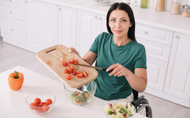 Woman prepairing a salad